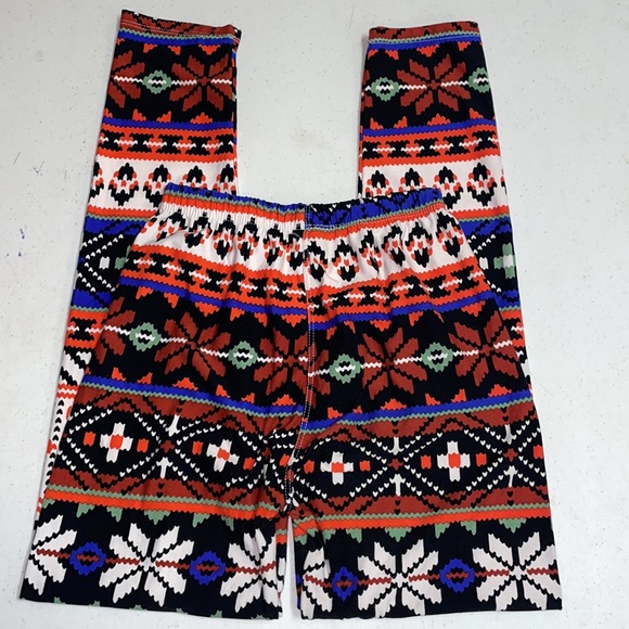 J & K Snowflake Leggings - Picture 3 of 7